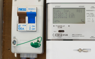 When to Use Electric Meter Seals and Cable Sleeve Markers